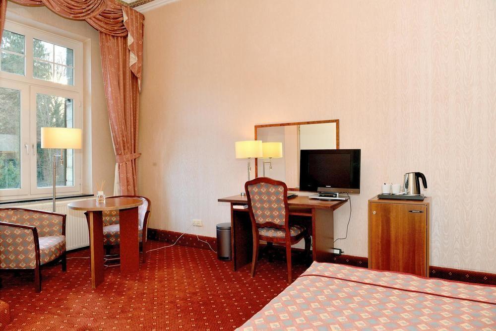 Hotel Kasteel Geulzicht Маастрихт Экстерьер фото